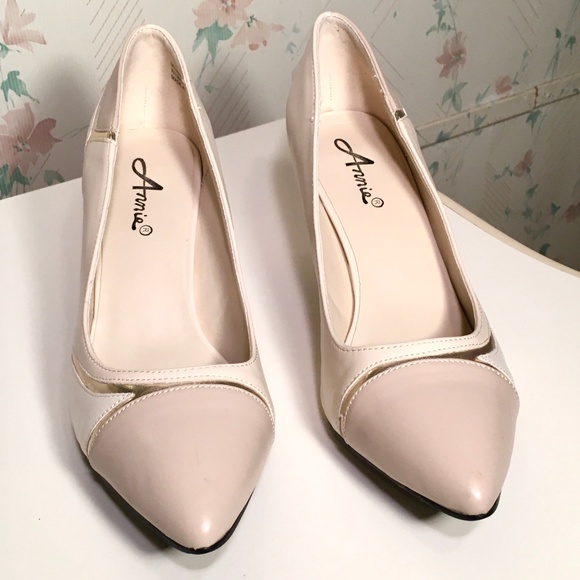 Annie | Shoes | Annie Vintage Pumps 